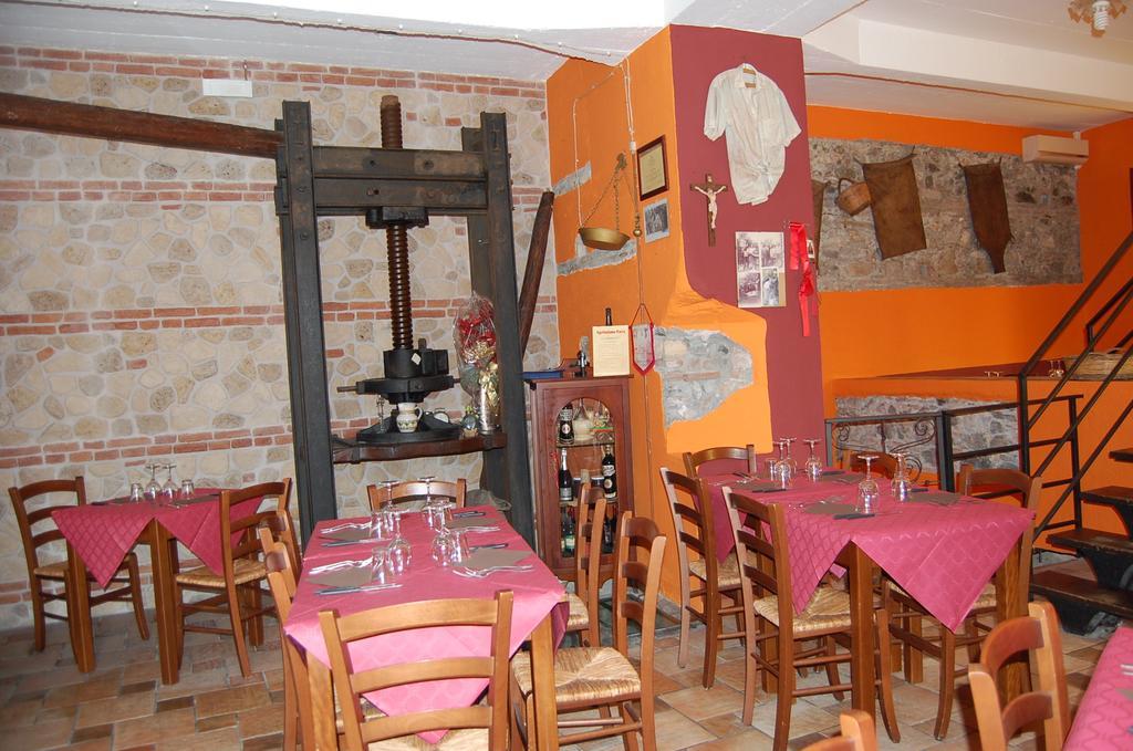 Agriturismo Parra Santa Lucia del Mela Eksteriør bilde