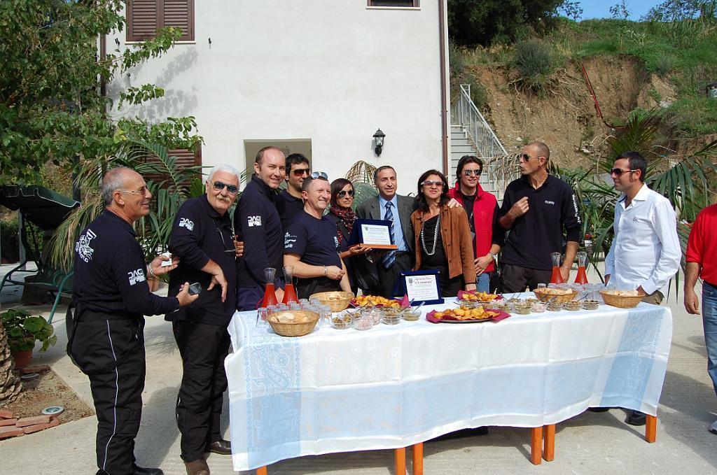 Agriturismo Parra Santa Lucia del Mela Eksteriør bilde