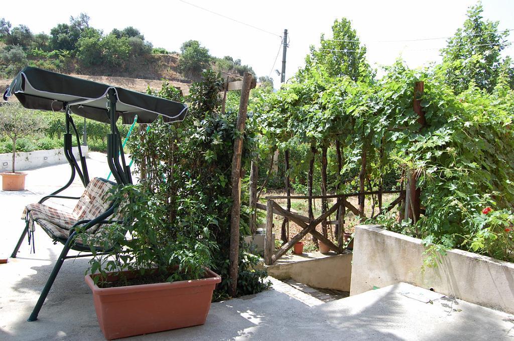 Agriturismo Parra Santa Lucia del Mela Eksteriør bilde