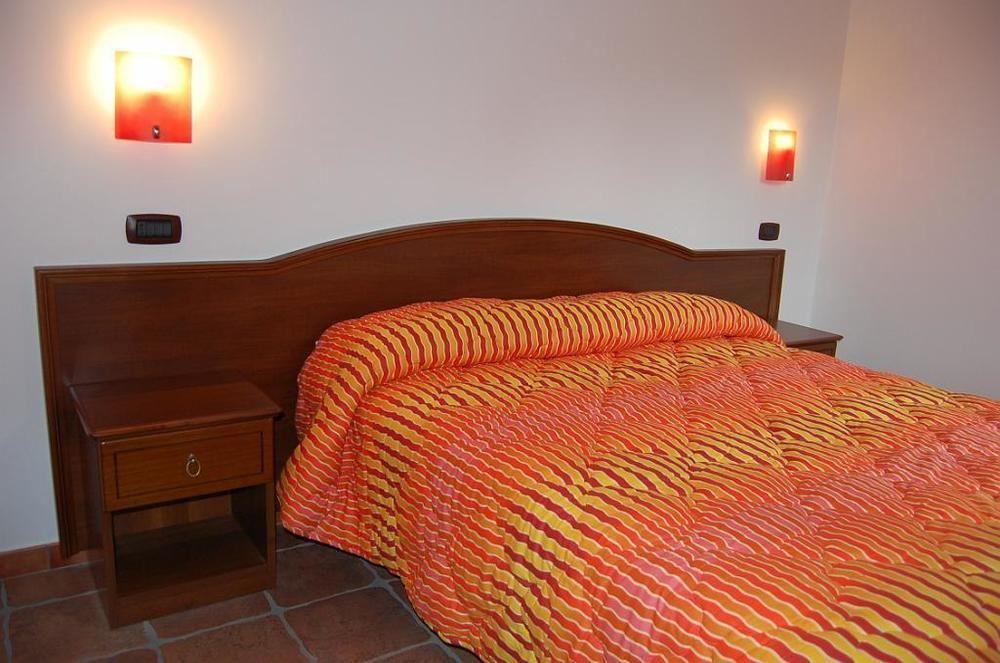 Agriturismo Parra Santa Lucia del Mela Eksteriør bilde