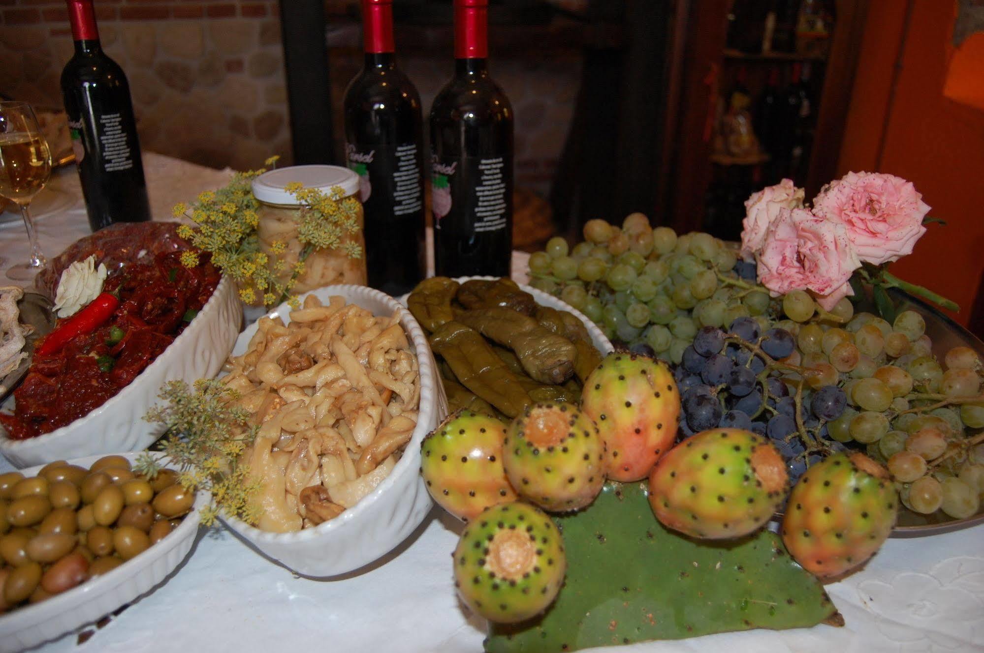 Agriturismo Parra Santa Lucia del Mela Eksteriør bilde