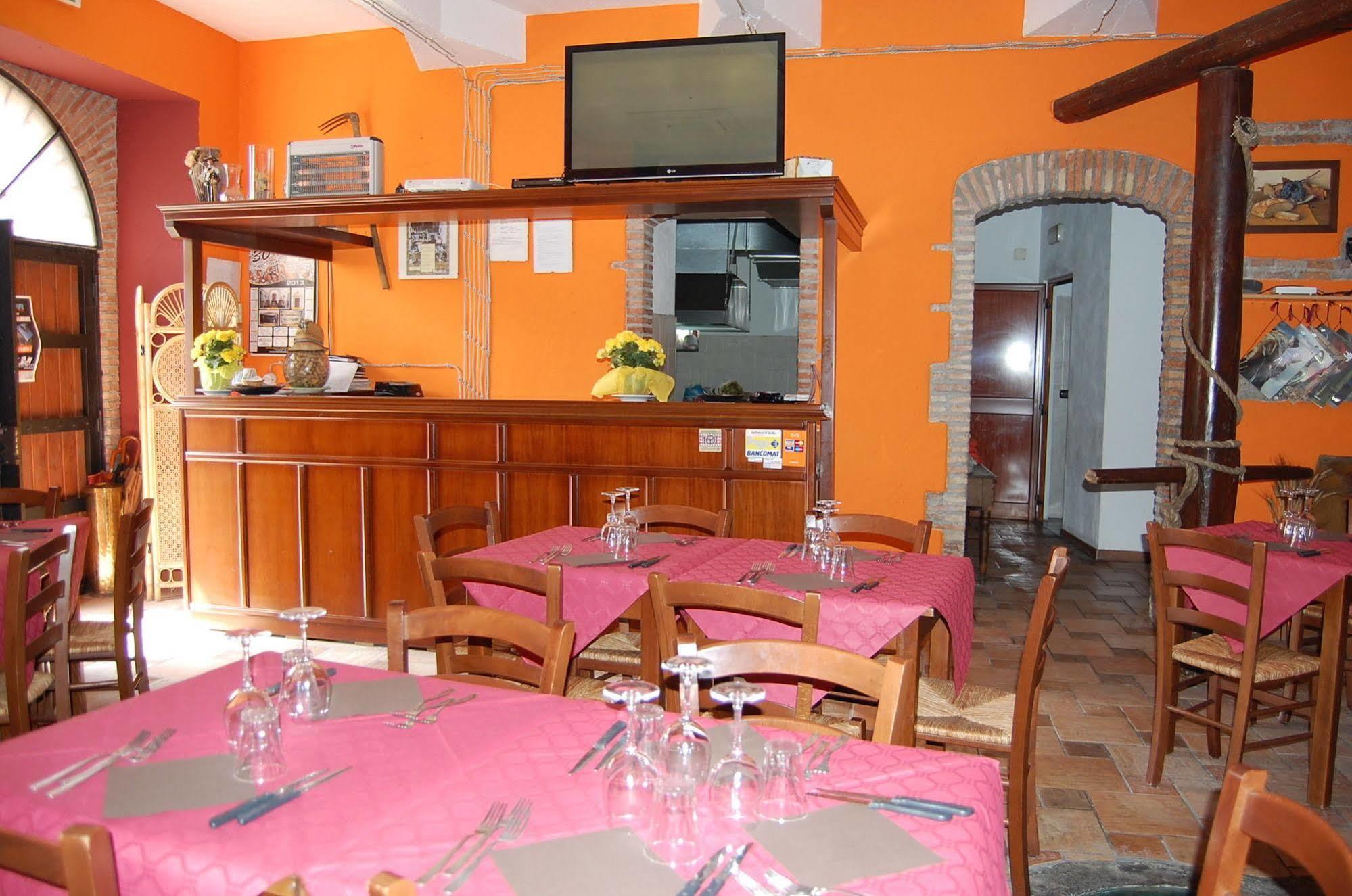 Agriturismo Parra Santa Lucia del Mela Eksteriør bilde